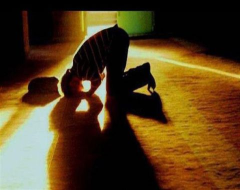 تاثیر قرآن و نماز بر اضطراب